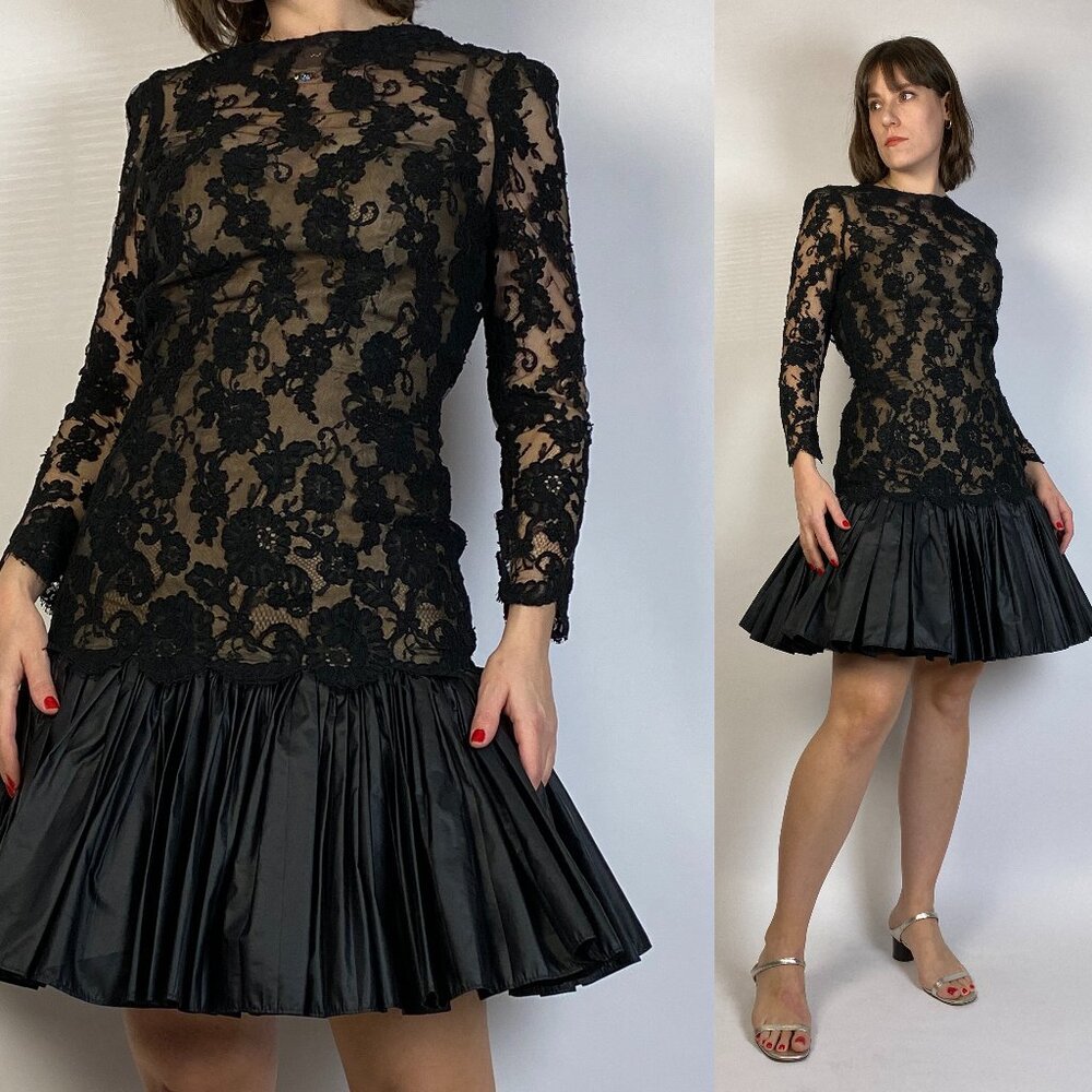 Vintage 1960s VICTOR COSTA For Holt Renfrew Lace Trumpet Dress -- XS to Small